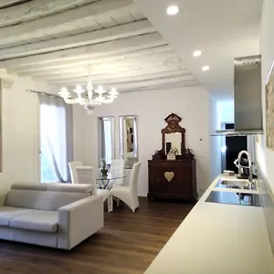 Sara S Luxury Five Minutes From Piazza San Marco Appartamento